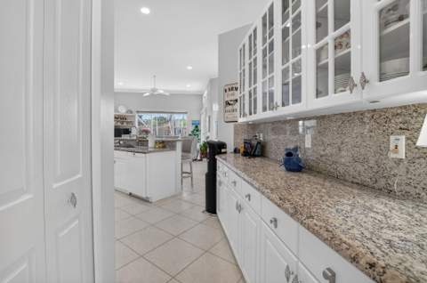 5312 Brooklawn Terrace, Boynton Beach FL - photo 11 of 92