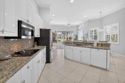 5312 Brooklawn Terrace, Boynton Beach FL - photo 14 of 92