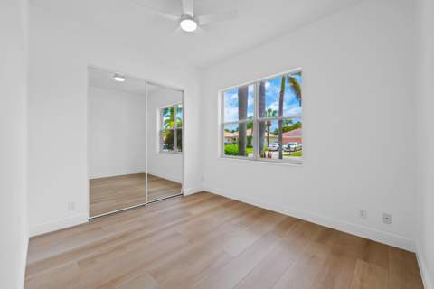 8245 Marsala Way, Boynton Beach FL - photo 13 of 53