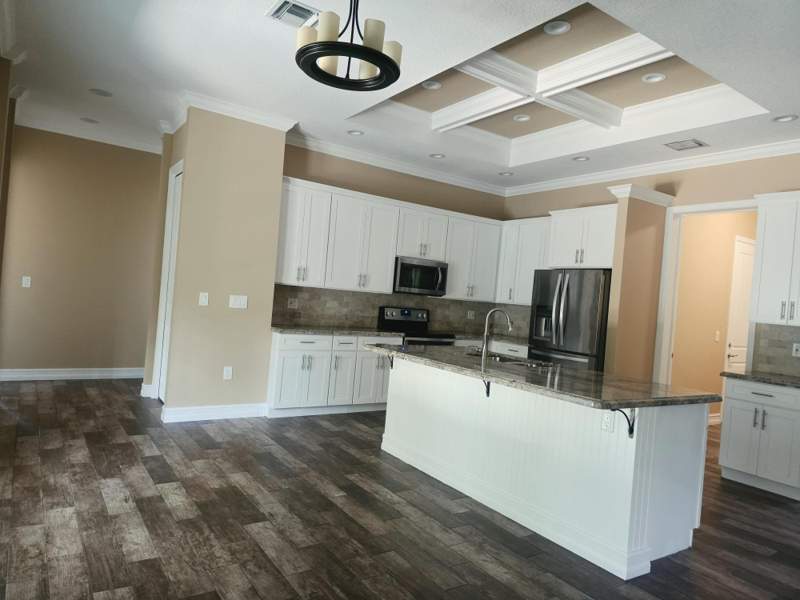 4 bedroom Single Family Residence at 757 SW 36th Terrace, Palm City Gardens, Palm City — photo 5