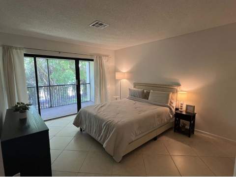 1639 Embassy Drive #202, West Palm Beach FL - photo 7 of 16