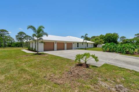 425 N Ffa Road, Fort Pierce FL - photo 12 of 107
