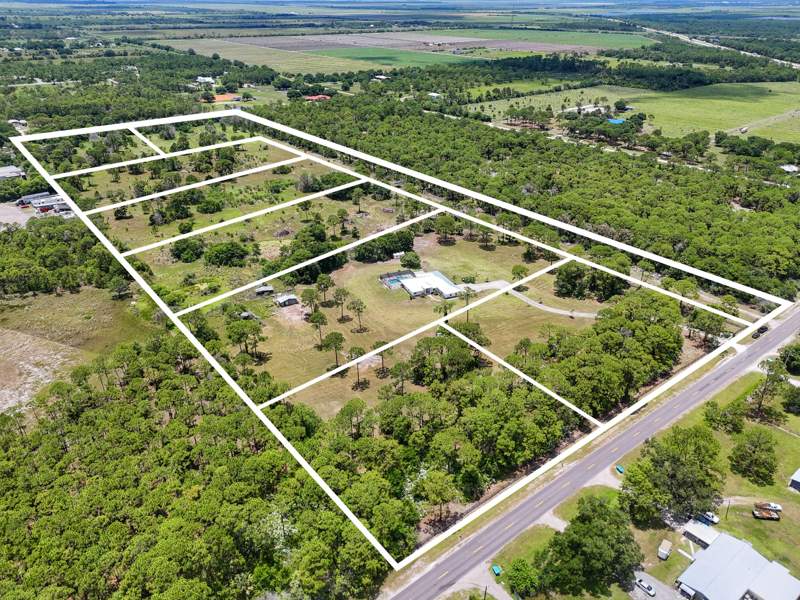 4 bedroom Single Family Residence at 425 N Ffa Road, Metes And Bounds, Fort Pierce — photo 2