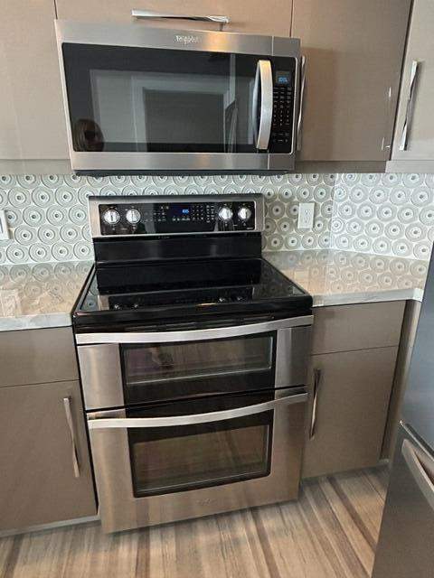 4050 N Ocean Drive #1006, Lauderdale-By-The-Sea FL - photo 16 of 53