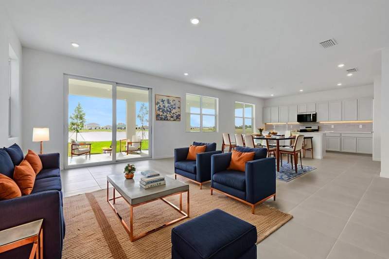 4 bedroom Single Family Residence at 10724 NW Suncrest Lp, Ltc Ranch West Pod 2 Phas, Port St. Lucie — photo 5