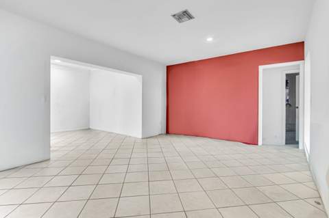 2200 N 47th Avenue, Hollywood FL - photo 9 of 24