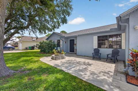 2273 SW Plymouth Street, Port St. Lucie FL - photo 7 of 65