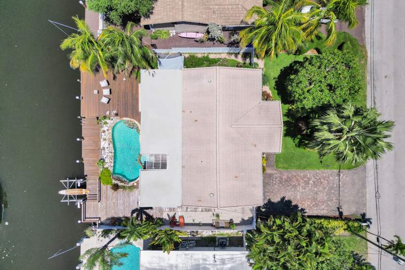 4 bedroom Single Family Residence at 2265 SE 12th Street, Pompano Shores Sec, Pompano Beach — photo 3