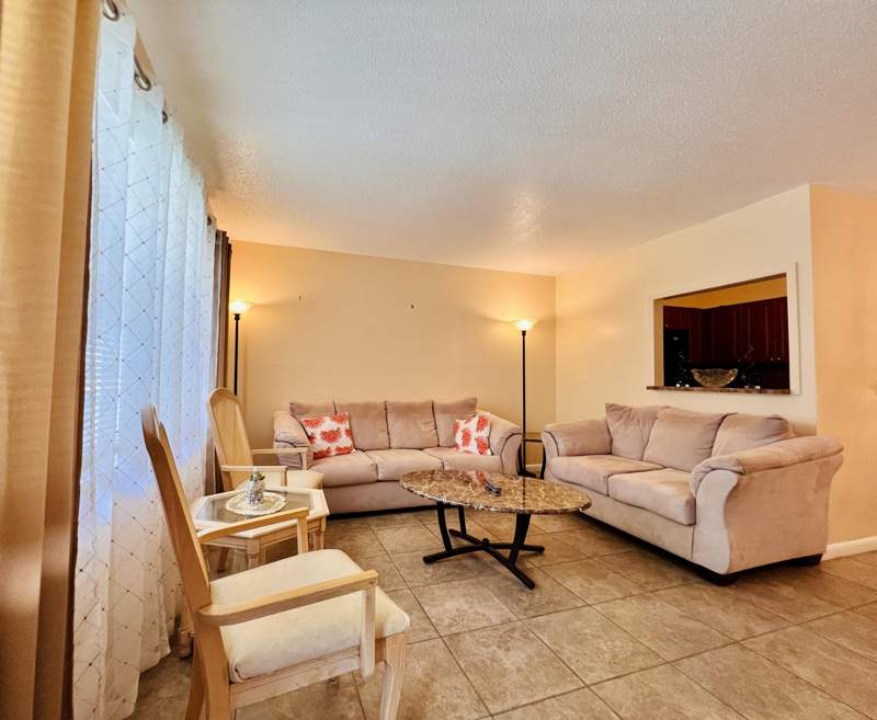 1 bedroom Condominium at 142 Cambridge F, Century Village - Cambridge Condo, West Palm Beach — photo 4