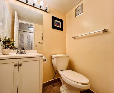 142 Cambridge F, West Palm Beach FL - photo 6 of 18