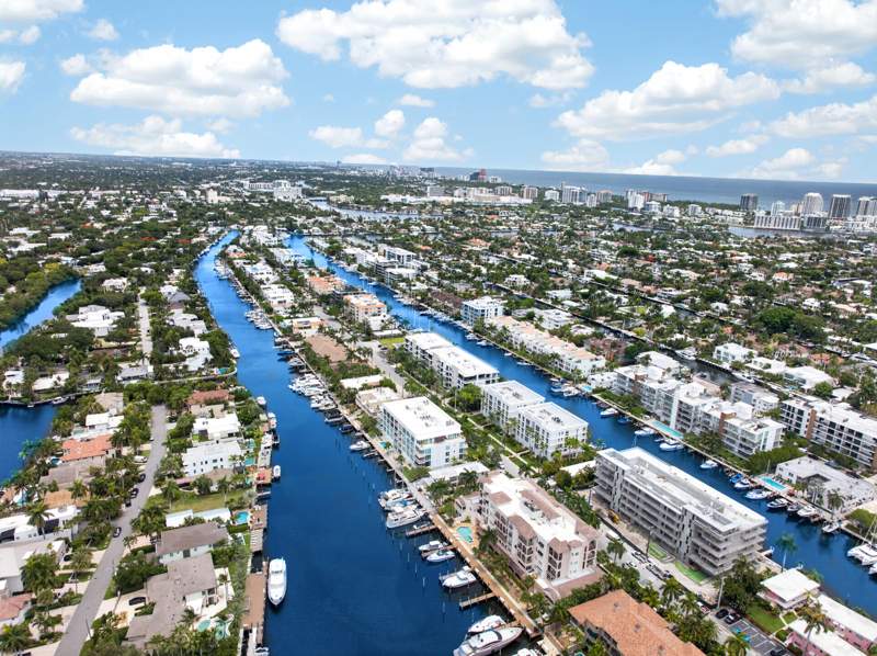3 bedroom Condominium at 45 Hendricks Isle #403, 45 Hendricks Condo, Fort Lauderdale — photo 2