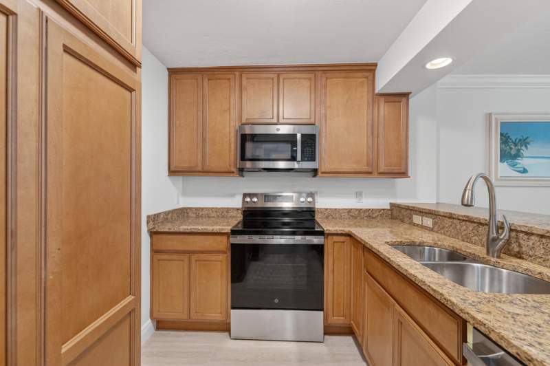 1 bedroom Condominium at 1900 S Ocean Boulevard #6a, Ocean Place Condo, Lauderdale-By-The-Sea — photo 4