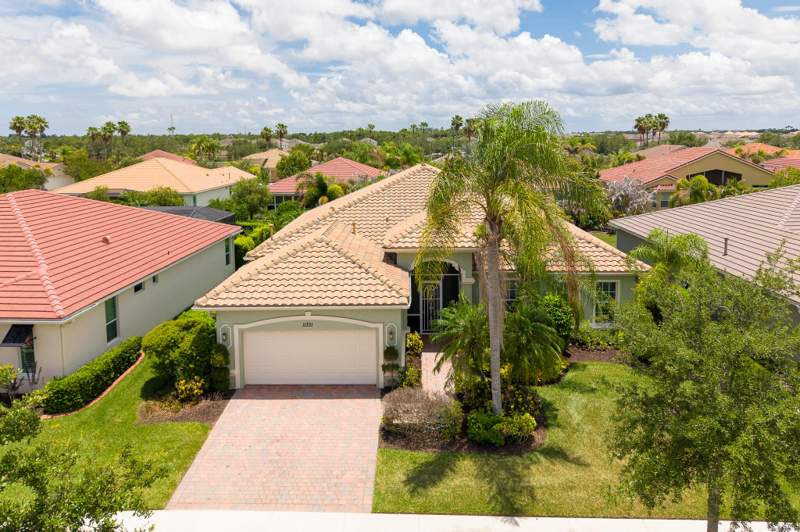 3 bedroom Single Family Residence at 11331 SW Aspen Lane, Tradition Plat No 28, Port St. Lucie — photo 2