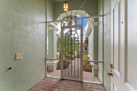 11331 SW Aspen Lane, Port St. Lucie FL - photo 10 of 57