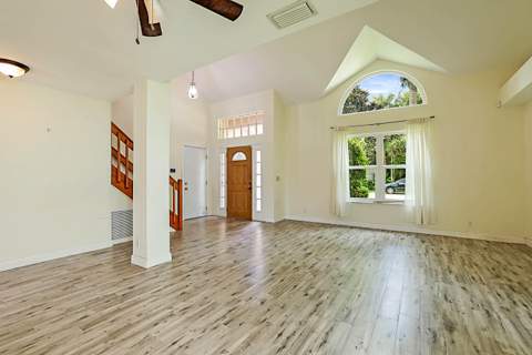 3570 Woods Walk Boulevard, Lake Worth FL - photo 7 of 51