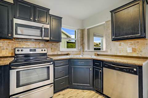 3570 Woods Walk Boulevard, Lake Worth FL - photo 11 of 51