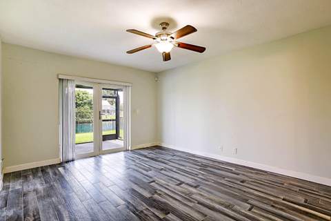 3570 Woods Walk Boulevard, Lake Worth FL - photo 22 of 51