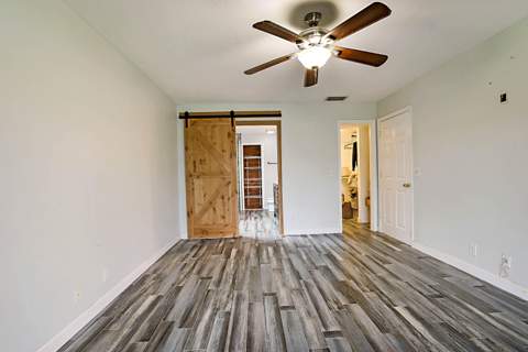 3570 Woods Walk Boulevard, Lake Worth FL - photo 24 of 51