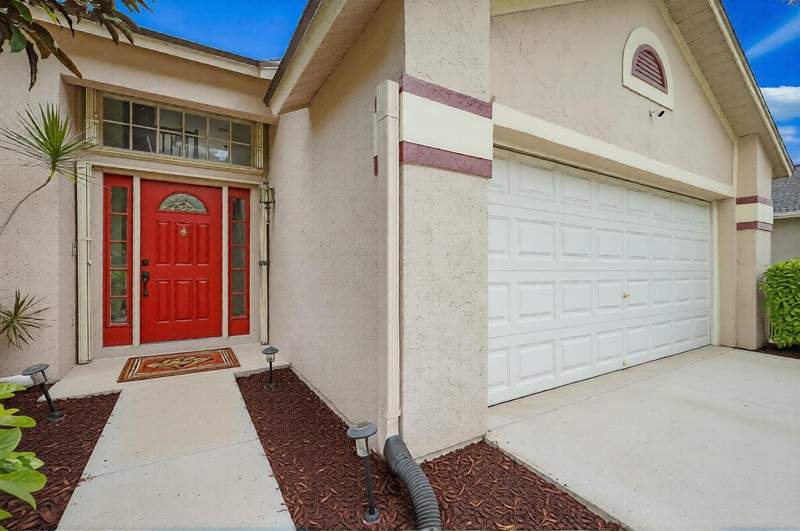 4 bedroom Single Family Residence at 3570 Woods Walk Boulevard, Woods Walk 1, Lake Worth — photo 2