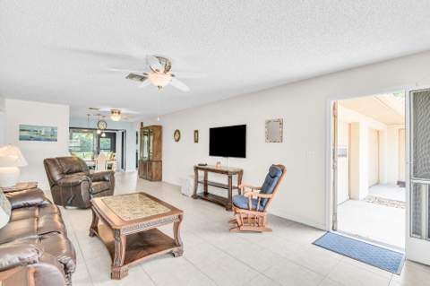 4450 Nutmeg Tree Lane #A, Boynton Beach FL - photo 11 of 21