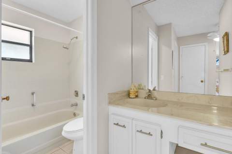 4450 Nutmeg Tree Lane #A, Boynton Beach FL - photo 12 of 21
