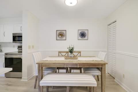 1107 Duncan Circle #102, Palm Beach Gardens FL - photo 8 of 20
