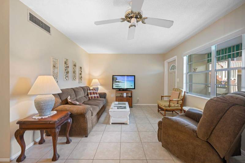 2 bedroom Condominium at 5300 Washington Street #108d, Beverly Hills condo, Hollywood — photo 5