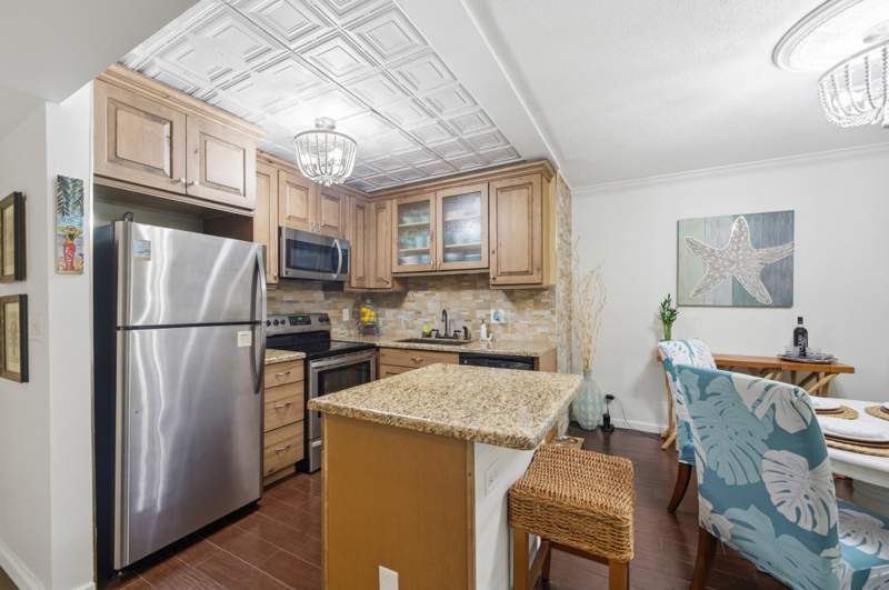 1 bedroom Condominium at 101 E Mcnab Road #102, Barcelona Gardens Condo, Pompano Beach — photo 5