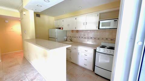 414 Seasage Drive #0030, Delray Beach FL - photo 9 of 15