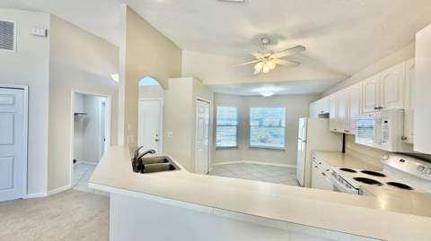619 SE Forgal Street, Port St. Lucie FL - photo 8 of 29