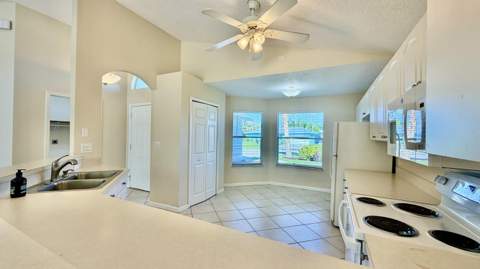619 SE Forgal Street, Port St. Lucie FL - photo 13 of 29