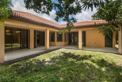 2295 NW Diamond Creek Way, Jensen Beach FL - photo 15 of 39