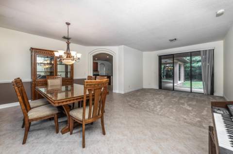 2295 NW Diamond Creek Way, Jensen Beach FL - photo 11 of 39