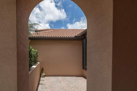 2295 NW Diamond Creek Way, Jensen Beach FL - photo 8 of 39