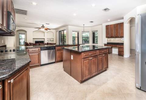 2295 NW Diamond Creek Way, Jensen Beach FL - photo 16 of 39