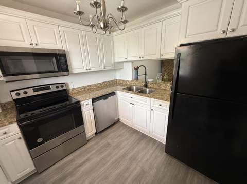 12009 Poinciana Boulevard #207, Royal Palm Beach FL - photo 11 of 39