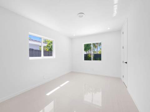1750 NE 49th Street, Fort Lauderdale FL - photo 17 of 28