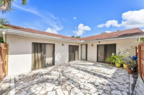 4353 Woodstock Drive #A, West Palm Beach FL - photo 8 of 23