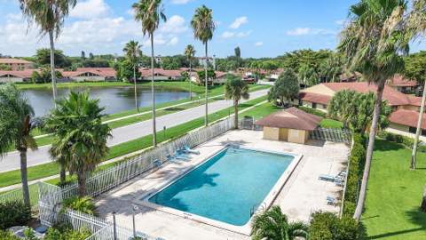 4353 Woodstock Drive #A, West Palm Beach FL - photo 20 of 23