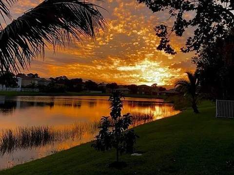 2165 SW Newport Isles Boulevard, Port St. Lucie FL - photo 19 of 27
