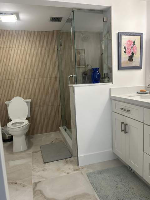 1901 Marina Isle Way #302, Jupiter FL - photo 10 of 14