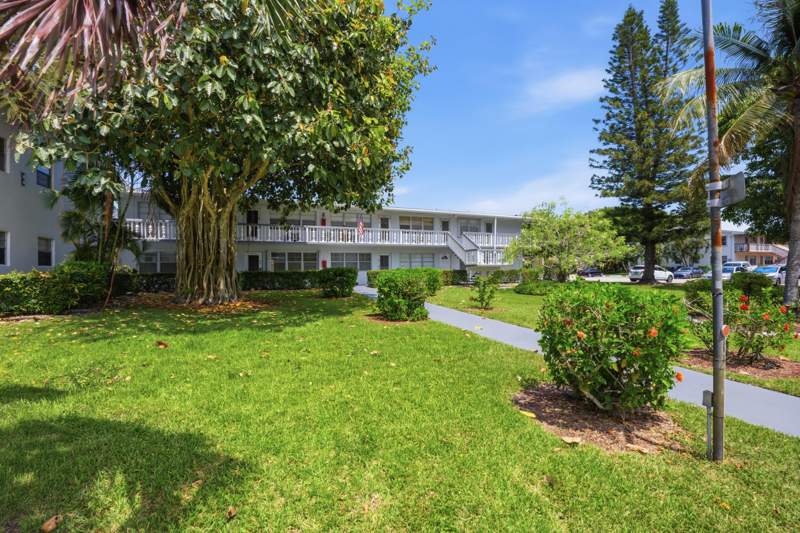 1 bedroom Condominium at 98 E Cambridge, Cambridge Condo, West Palm Beach — photo 3