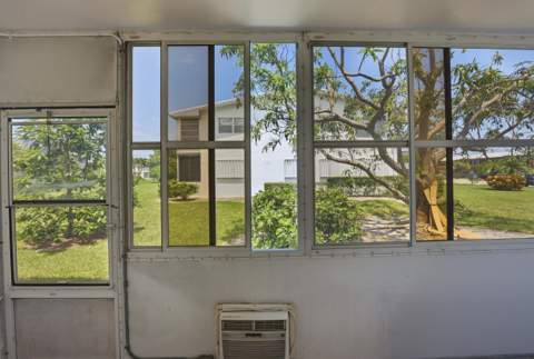 98 E Cambridge, West Palm Beach FL - photo 23 of 42