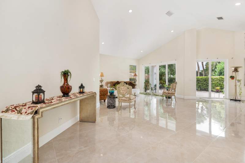 3 bedroom Single Family Residence at 999 Lytham Court, Breakers West 13, West Palm Beach — photo 3