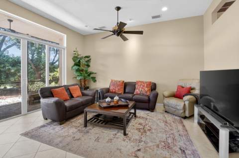 6959 Imperial Beach Circle, Delray Beach FL - photo 14 of 48