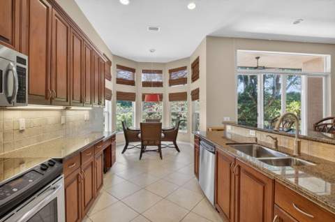 6959 Imperial Beach Circle, Delray Beach FL - photo 20 of 48