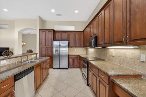 6959 Imperial Beach Circle, Delray Beach FL - photo 23 of 48