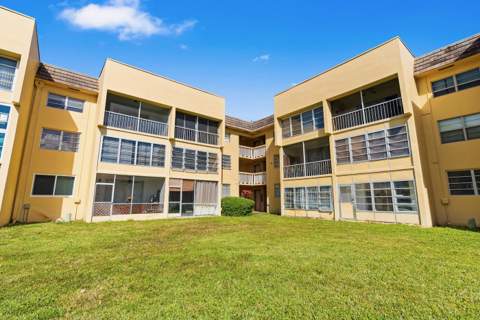 6020 NW 64th Avenue #208, Tamarac FL - photo 21 of 37