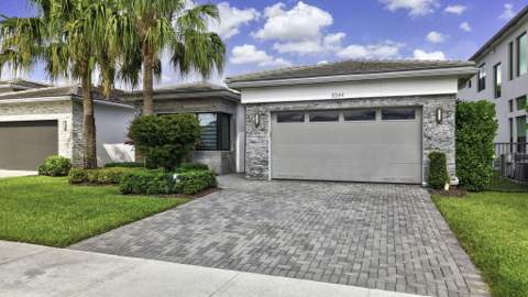 8544 Apple Falls Lane, Boca Raton FL - photo 6 of 60