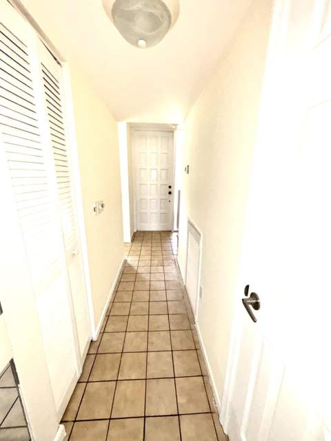 4807 Esedra Court, Lake Worth FL - photo 10 of 33